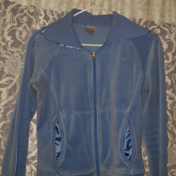 Nike Jacket - Picture 2 of 3